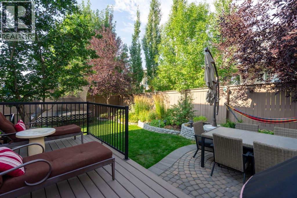 60 Elmont Court Sw, Calgary, Alberta  T3H 5Z8 - Photo 42 - A2261372