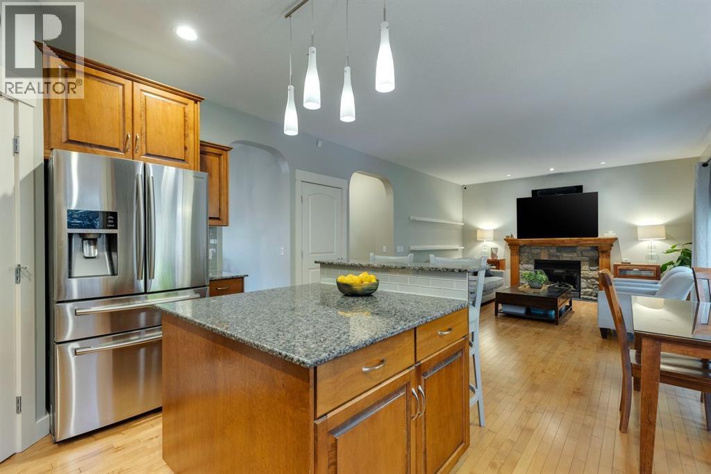 60 Elmont Court Sw, Calgary, Alberta  T3H 5Z8 - Photo 13 - A2261372