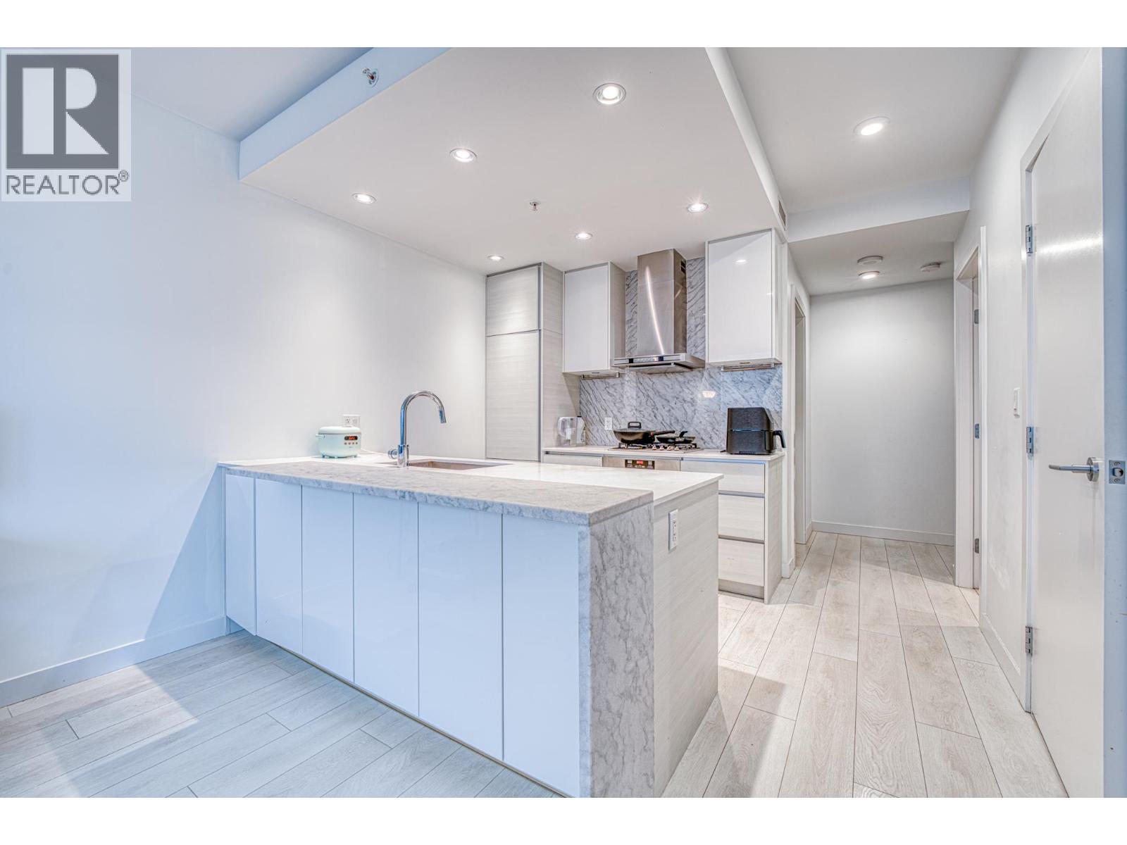 1711 6098 Station Street, Burnaby, British Columbia  V5H 0H4 - Photo 3 - R3060077