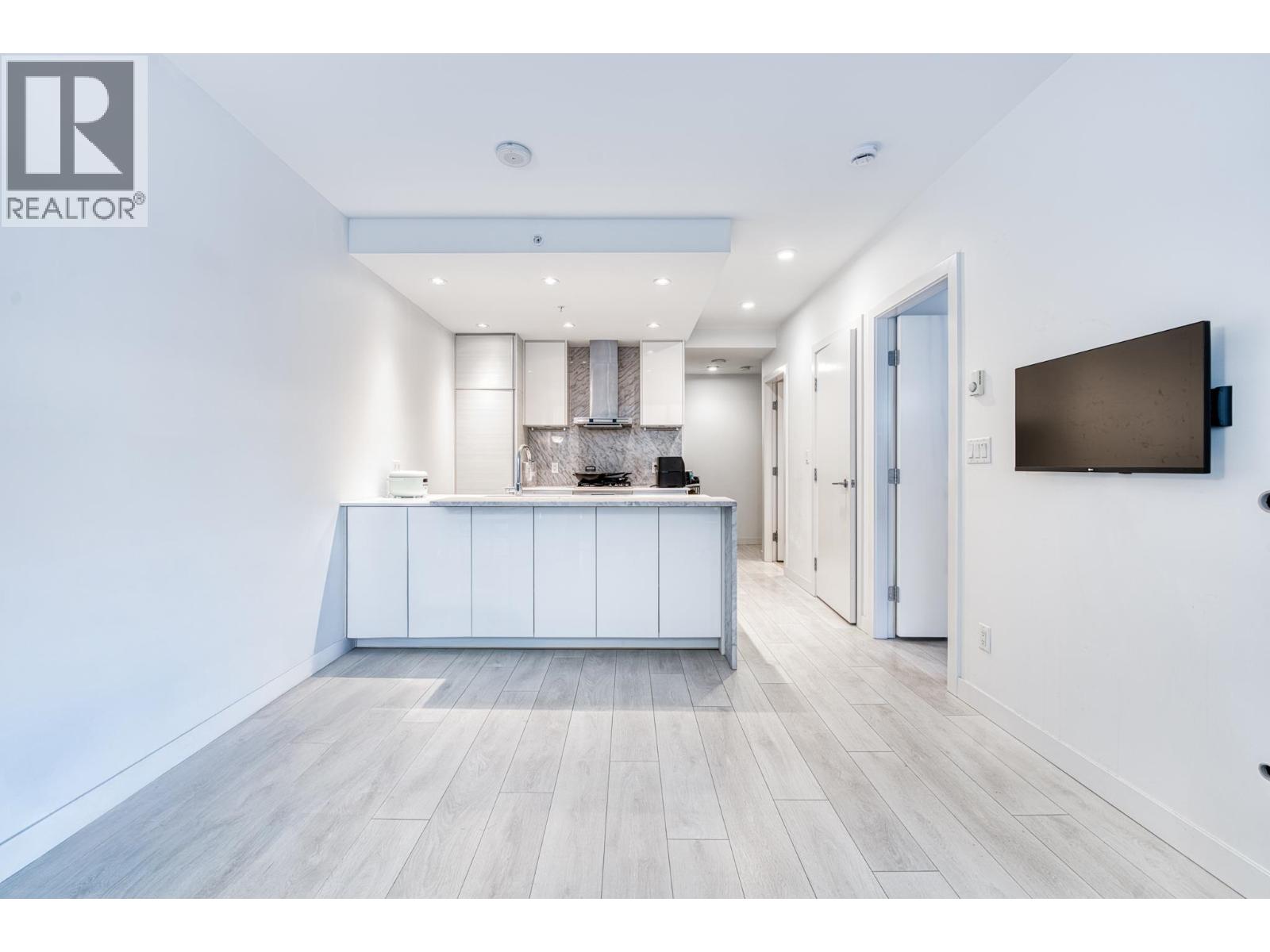 1711 6098 Station Street, Burnaby, British Columbia  V5H 0H4 - Photo 2 - R3060077
