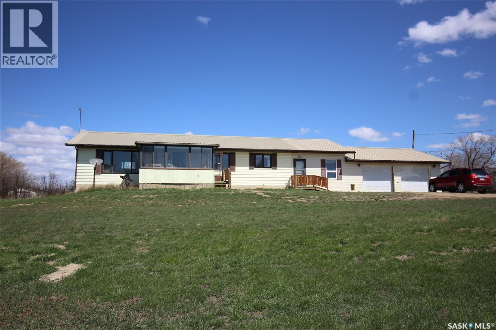 223 2nd Street W, Climax, Saskatchewan  S0N 0N0 - Photo 32 - SK021337