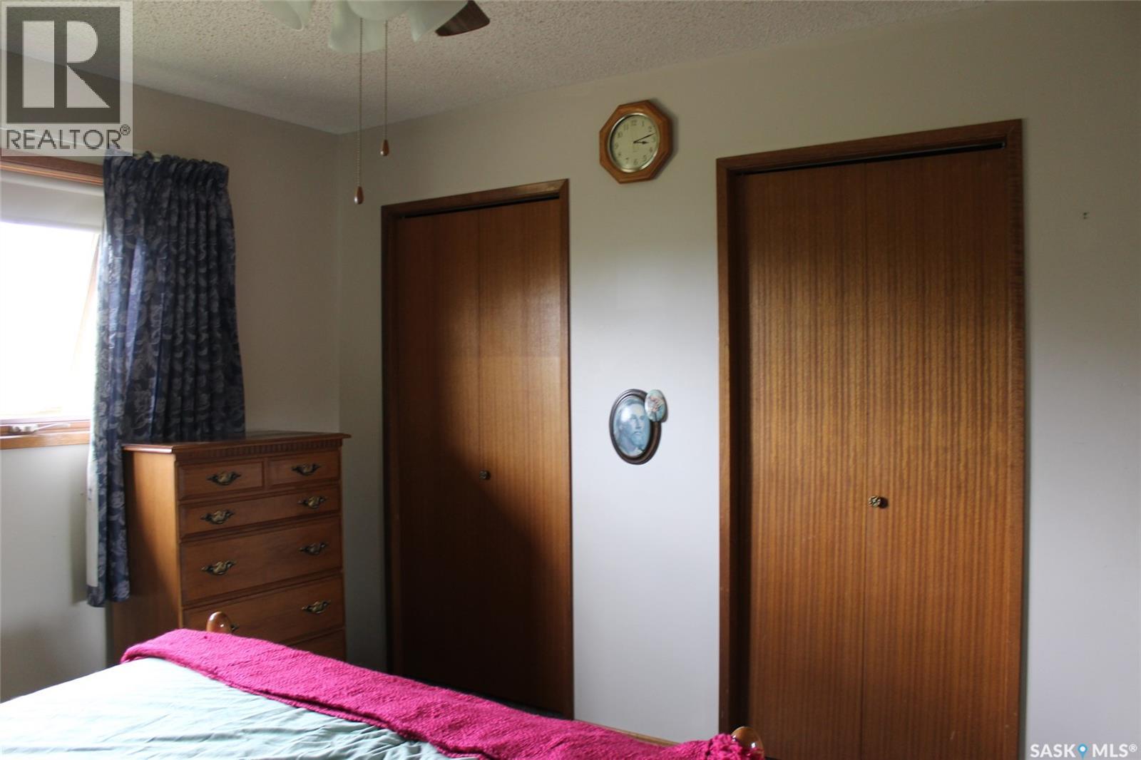 223 2nd Street W, Climax, Saskatchewan  S0N 0N0 - Photo 7 - SK021337