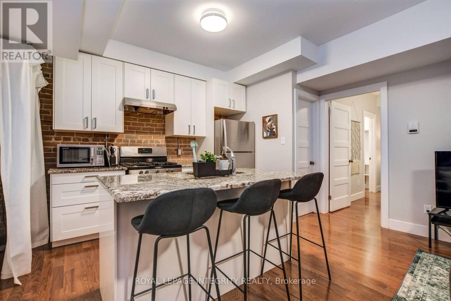 220-222 Argyle Avenue, Ottawa, Ontario  K2P 1B9 - Photo 22 - X12473706