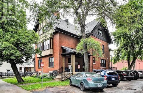 220-222 Argyle Avenue, Ottawa, Ontario  K2P 1B9 - Photo 3 - X12473706