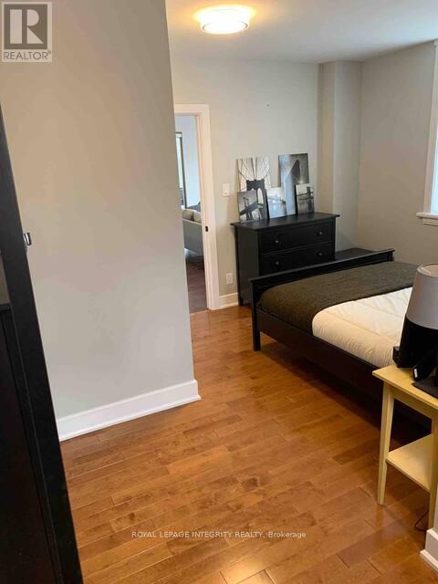 220-222 Argyle Avenue, Ottawa, Ontario  K2P 1B9 - Photo 8 - X12473706