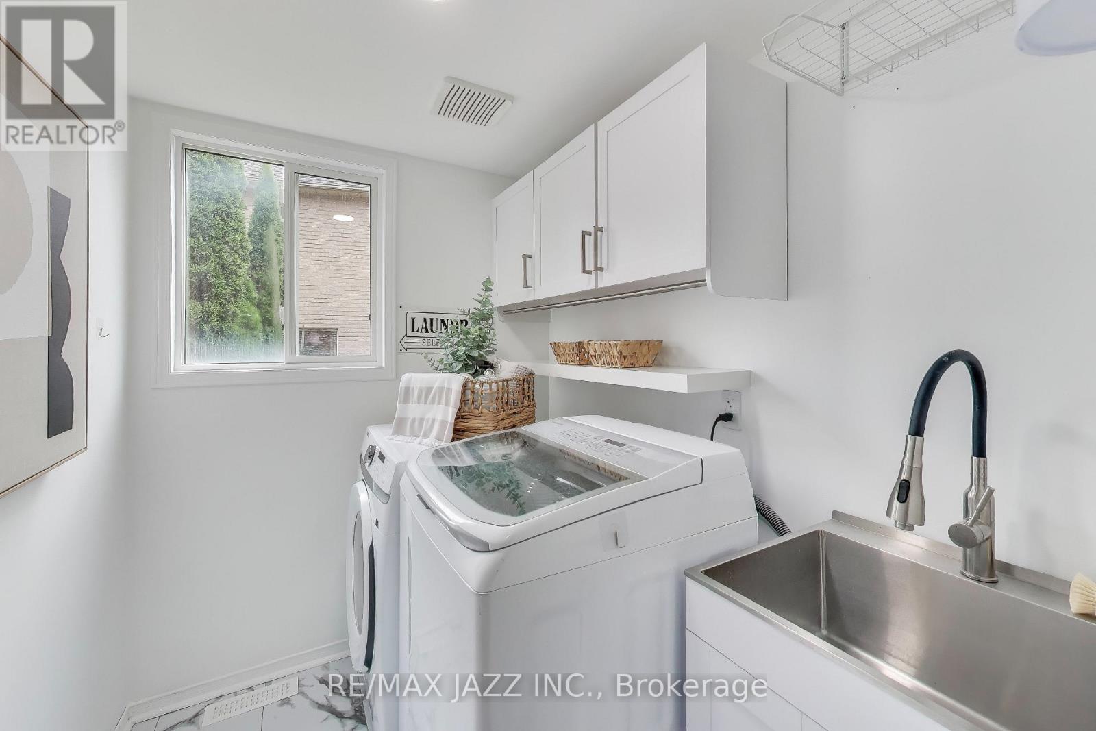 9 Maconnachie Place, Clarington, Ontario  L1C 4M4 - Photo 13 - E12473965