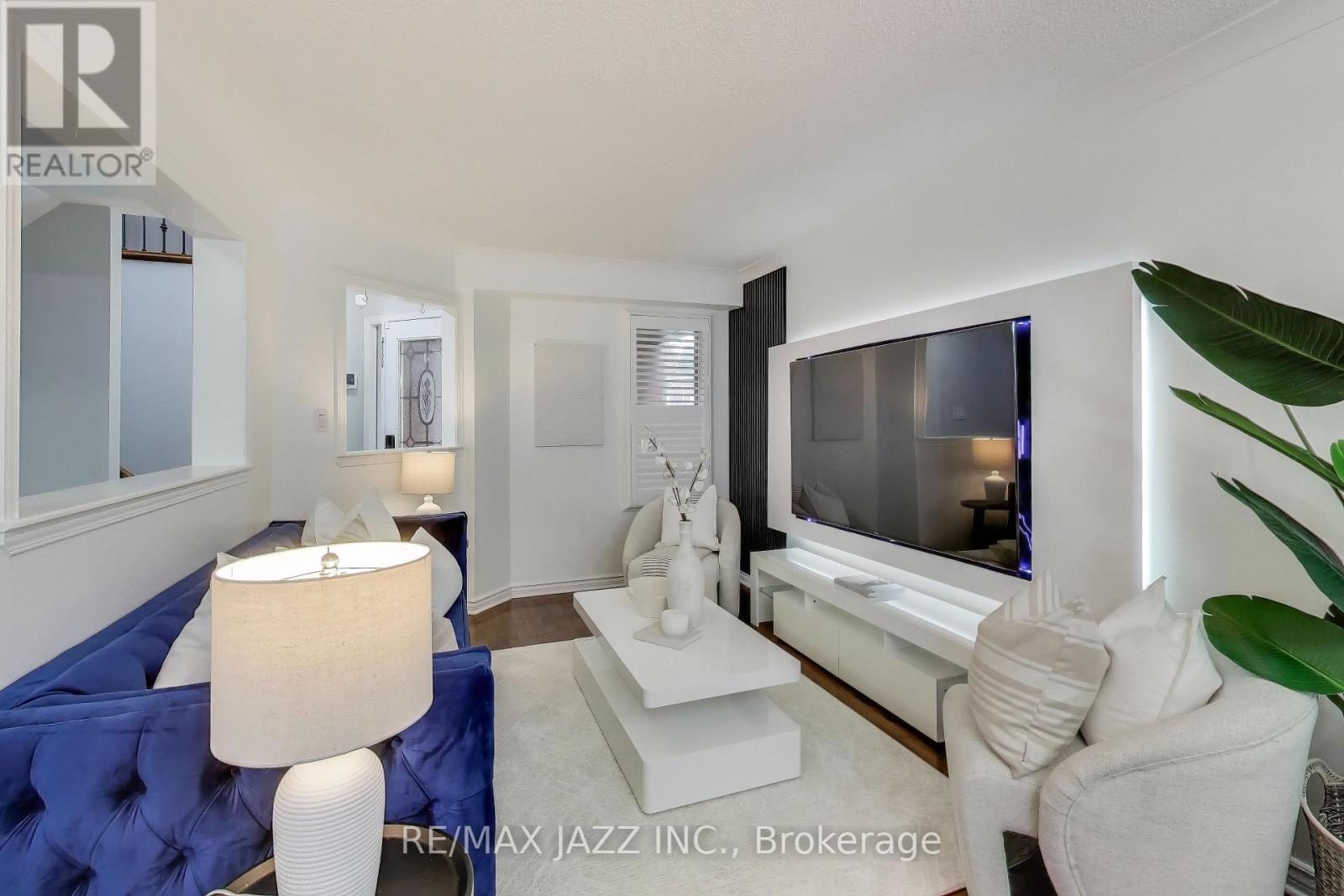 9 Maconnachie Place, Clarington, Ontario  L1C 4M4 - Photo 4 - E12473965