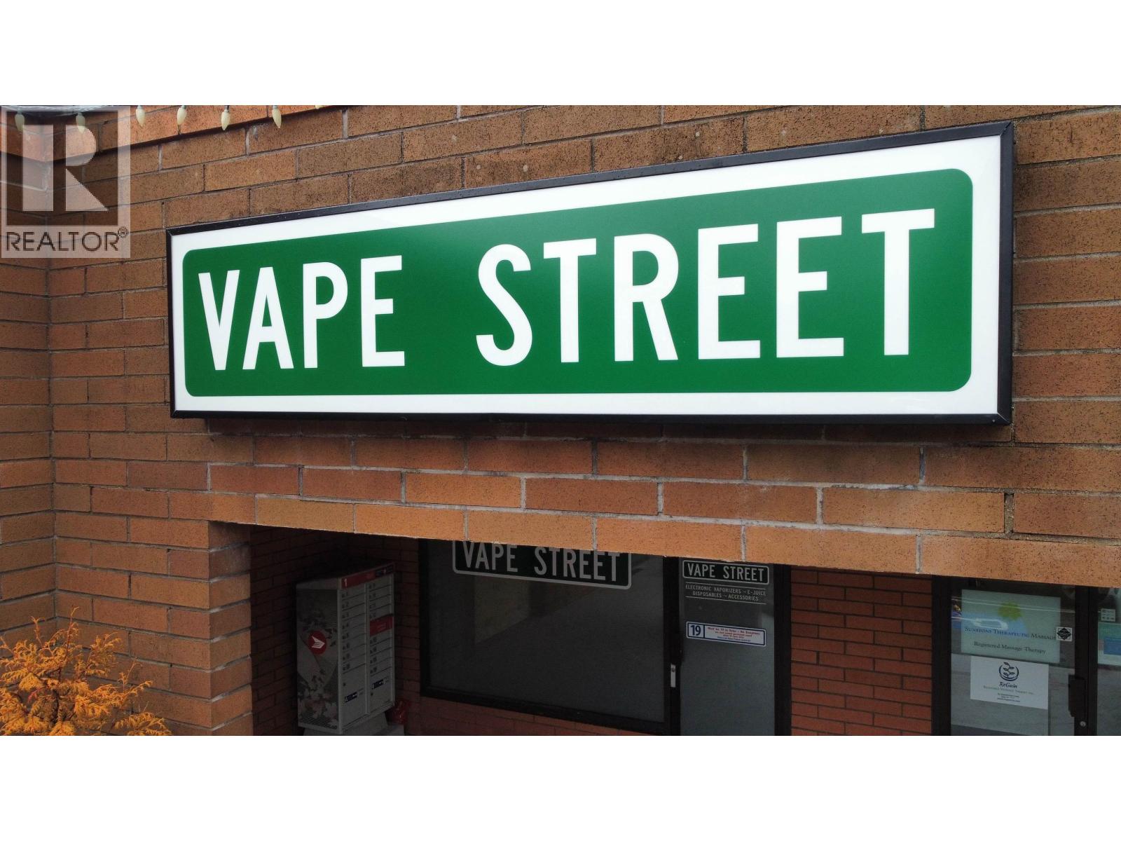 2 771 GIBSONS WAY, Gibsons, British Columbia