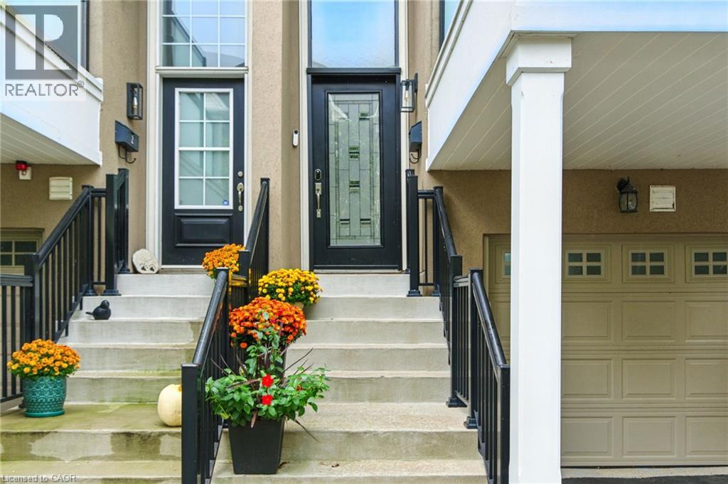 117 Nelson Street Unit# 3, Oakville, Ontario  L6L 3J1 - Photo 2 - 40780953