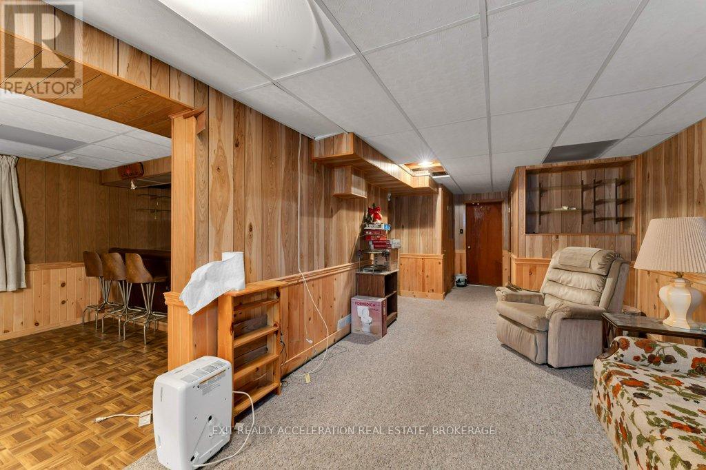 904 Victoria Street, Kingston (East Of Sir John A. Blvd), Ontario  K7K 4T8 - Photo 31 - X12474085