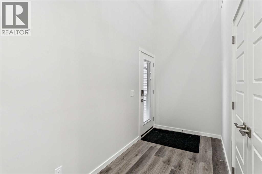 10 Heartwood Villas Se, Calgary, Alberta  T3S 0R9 - Photo 5 - A2254658