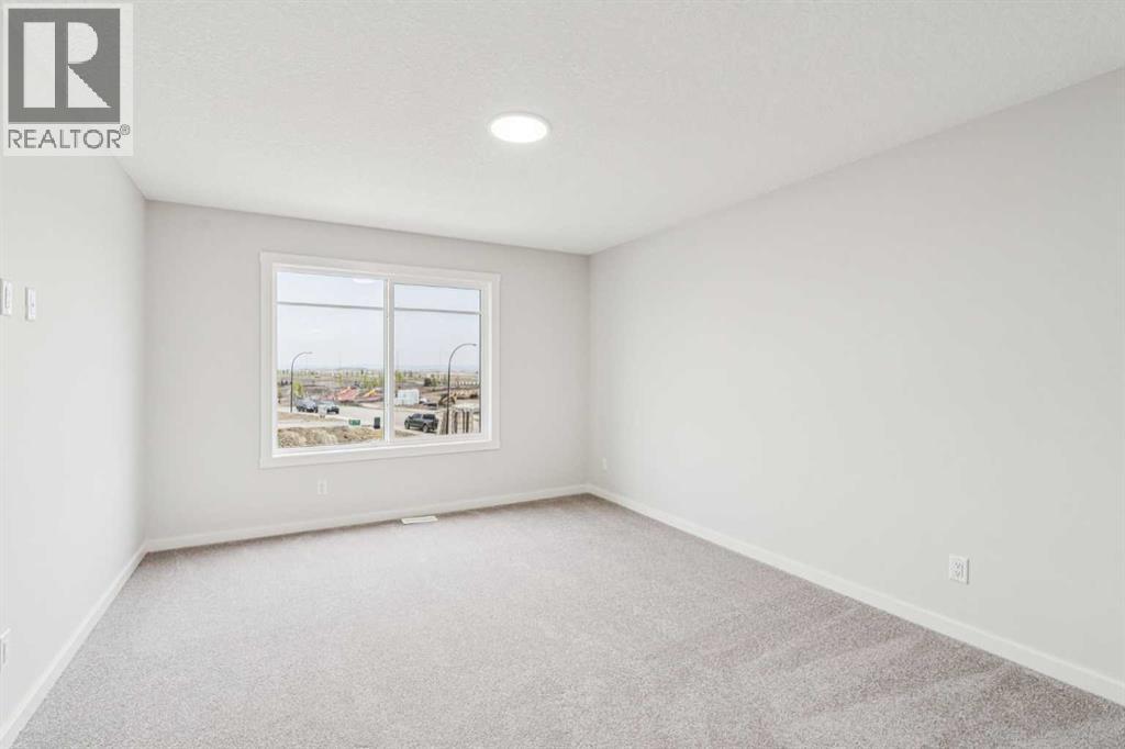 10 Heartwood Villas Se, Calgary, Alberta  T3S 0R9 - Photo 24 - A2254658