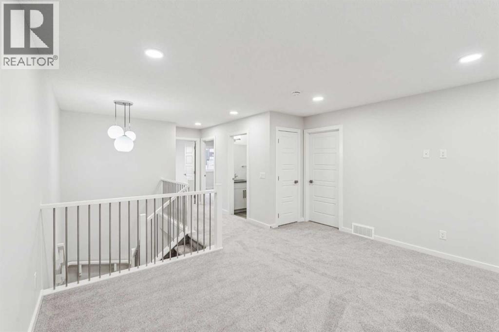 10 Heartwood Villas Se, Calgary, Alberta  T3S 0R9 - Photo 22 - A2254658