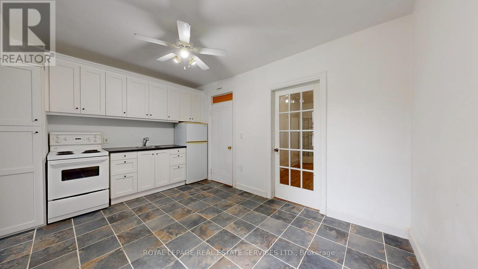 196 Markham Street, Toronto, Ontario  M6J 2G6 - Photo 16 - C12461170