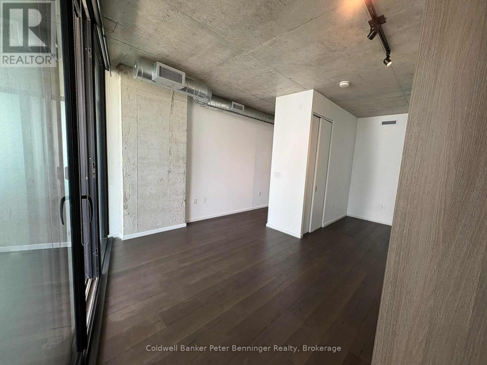 514 - 21 Lawren Harris Square, Toronto, Ontario  M5A 0T4 - Photo 3 - C12473976