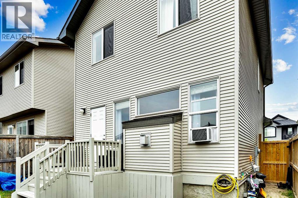 388 Cranberry Circle Se, Calgary, Alberta  T3M 0L8 - Photo 3 - A2252900