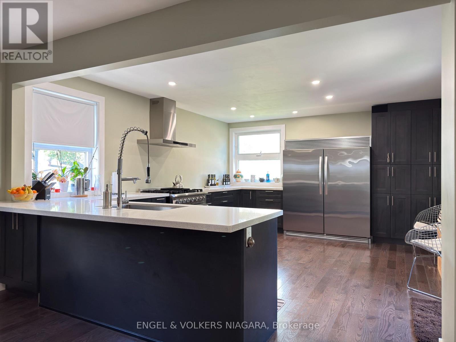 61 Hamilton Street E, St. Catharines, Ontario  L2S 1K8 - Photo 18 - X12340999