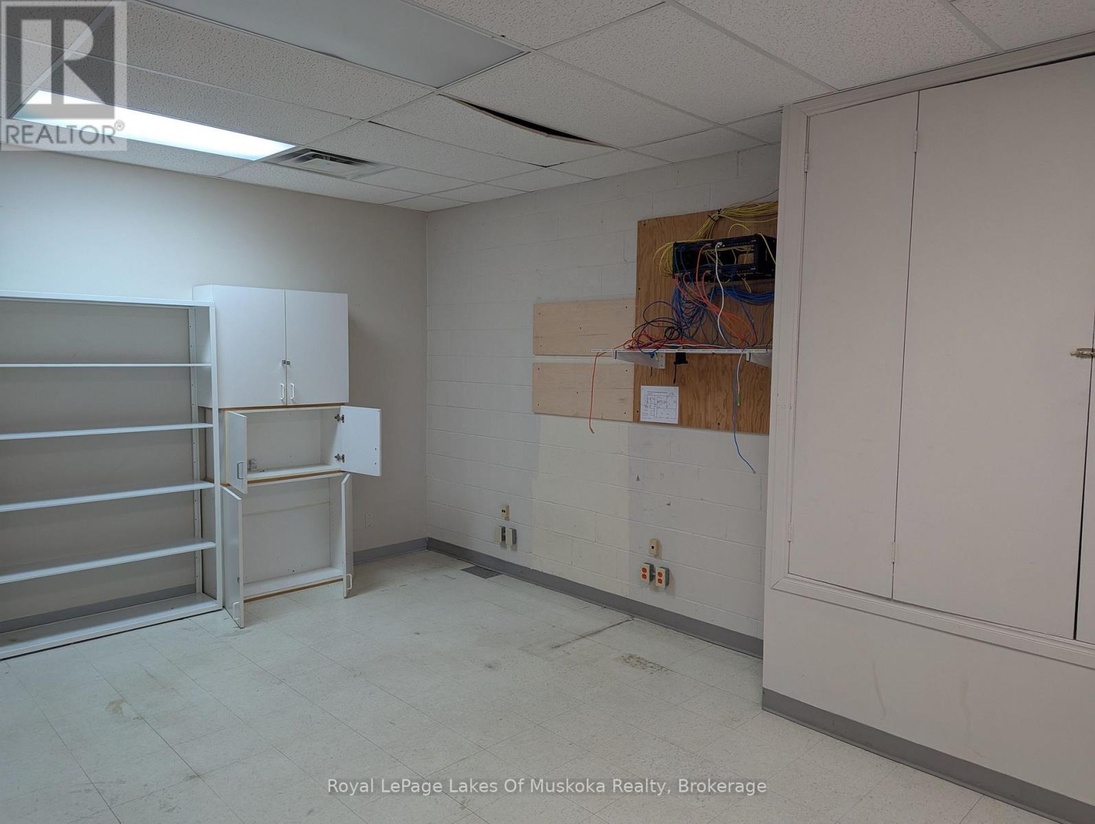 440 Ecclestone Drive, Bracebridge, Ontario  P1L 1Z6 - Photo 6 - X12474008