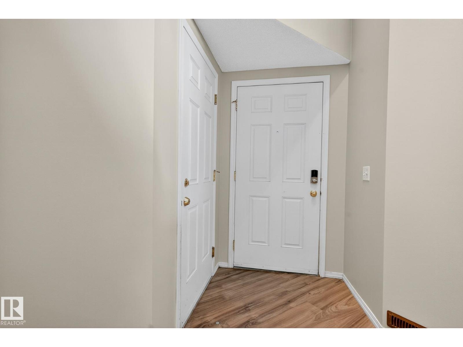 Unknown Address, ,     - Photo 8 - E4462937