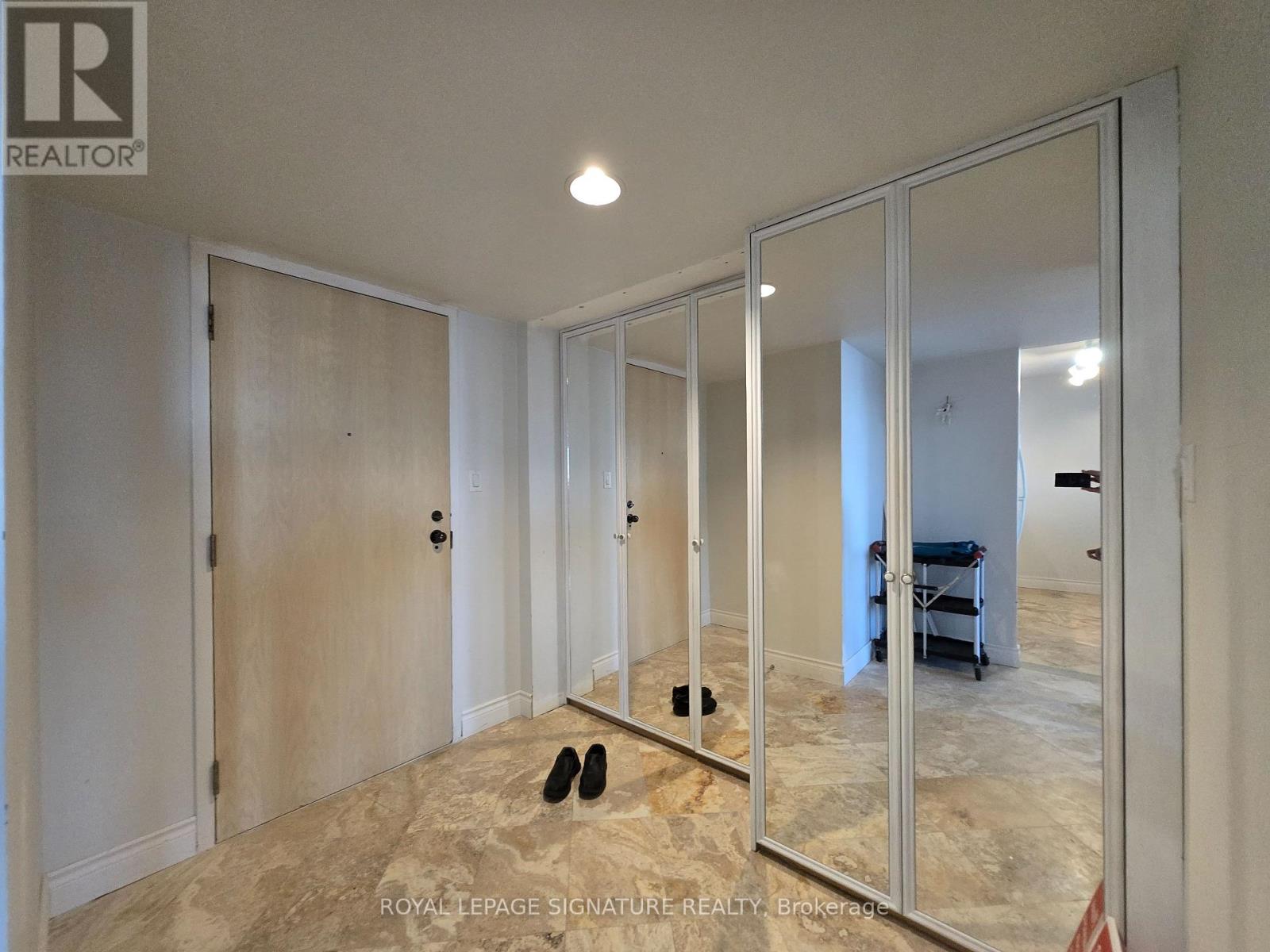 1202 - 50 Eglinton Avenue, Mississauga, Ontario  L5R 3P5 - Photo 3 - W12448262