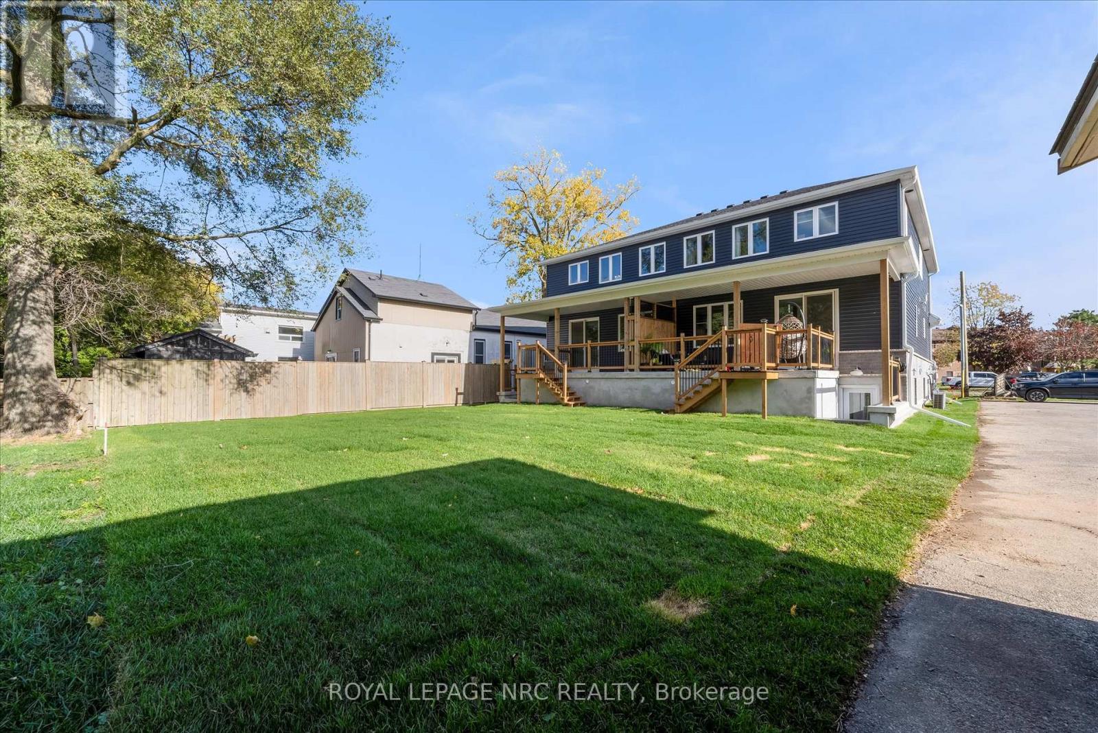 66 Page Street, Port Colborne, Ontario  L3K 5V1 - Photo 37 - X12474058