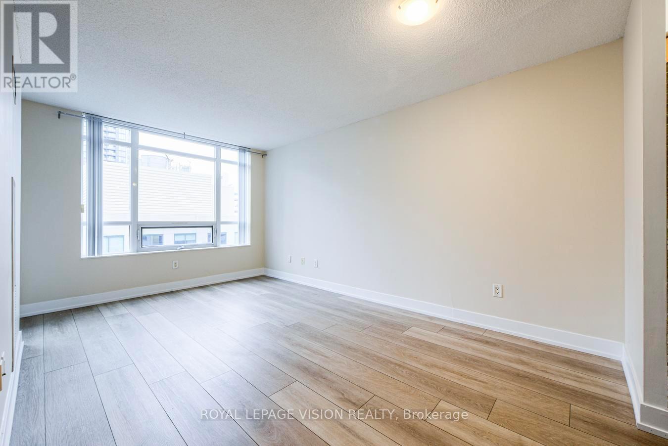 1811 - 20 Blue Jays Way, Toronto, Ontario  M5V 3W6 - Photo 12 - C12473879