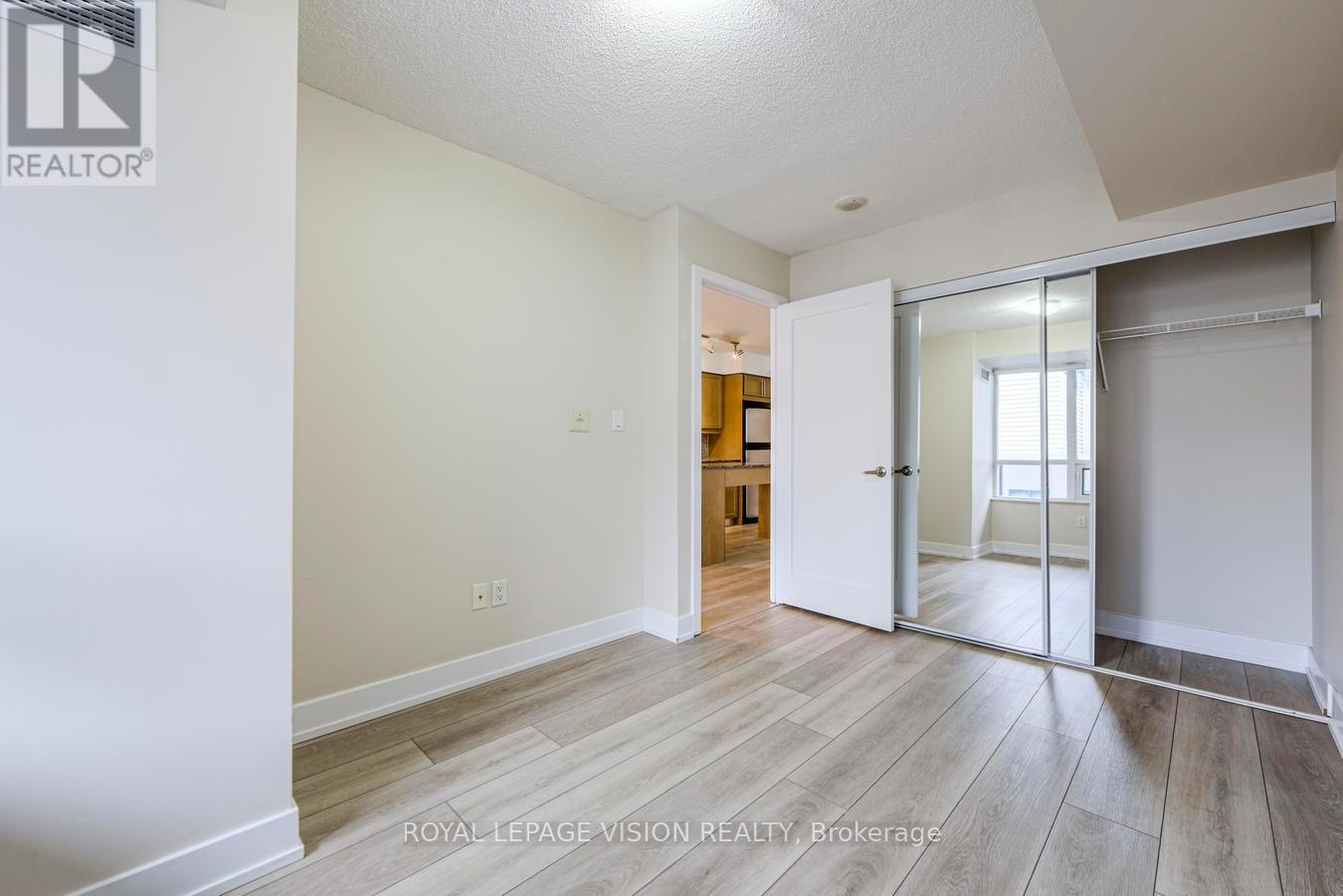 1811 - 20 Blue Jays Way, Toronto, Ontario  M5V 3W6 - Photo 18 - C12473879