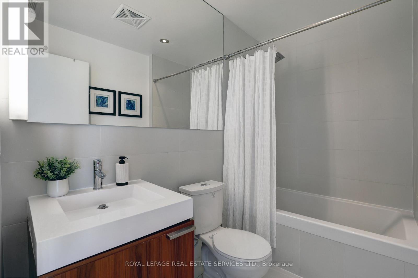 1305 - 318 King Street E, Toronto, Ontario  M5A 1K6 - Photo 15 - C12473885