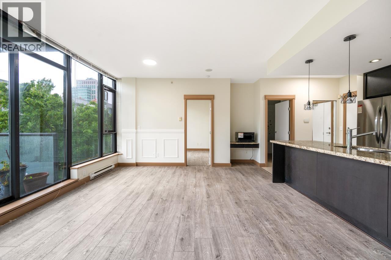 307 7088 18th Avenue, Burnaby, British Columbia  V3N 0A2 - Photo 6 - R3060402