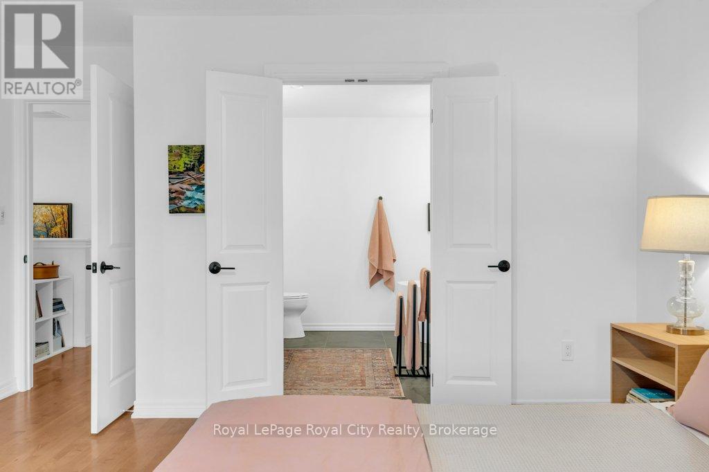 68a Cardigan Street, Guelph, Ontario  N1H 0A4 - Photo 41 - X12471351