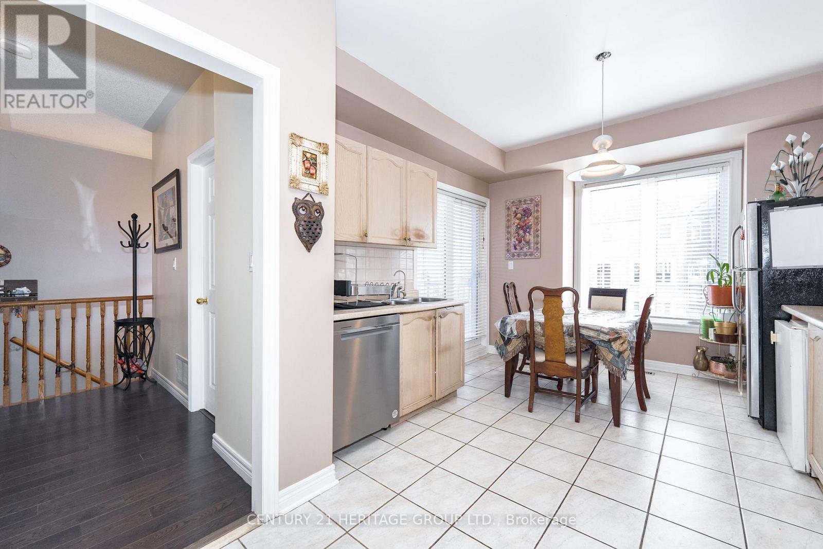 18 Orchid Road, Markham (Commerce Valley), Ontario  L3T 7T6 - Photo 15 - N12473888