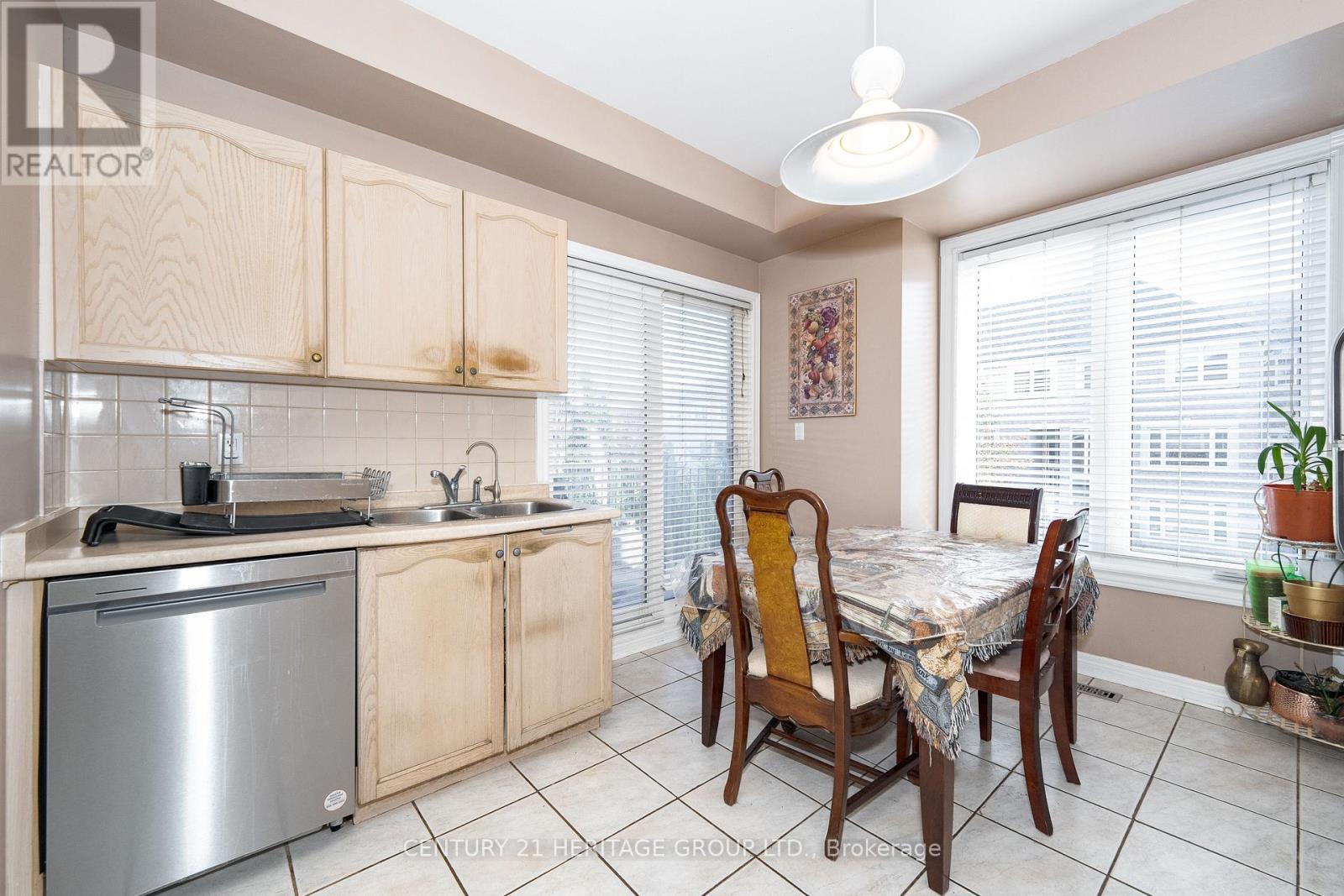 18 Orchid Road, Markham (Commerce Valley), Ontario  L3T 7T6 - Photo 18 - N12473888