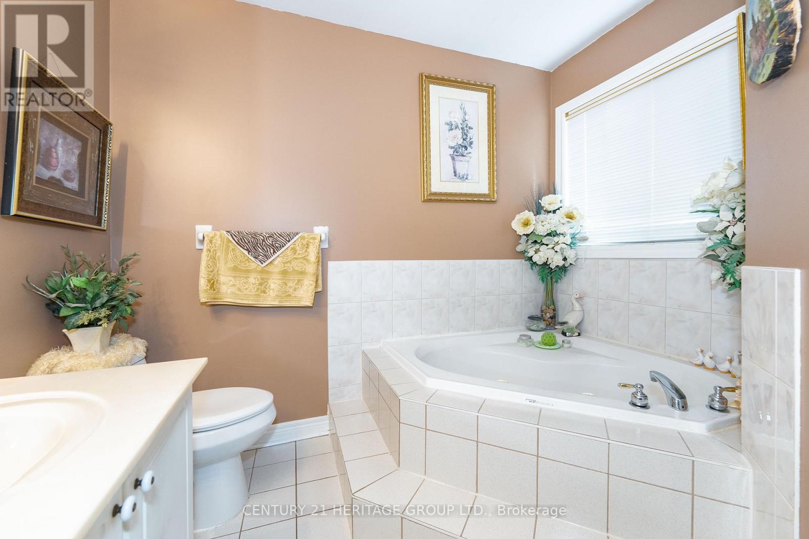 18 Orchid Road, Markham (Commerce Valley), Ontario  L3T 7T6 - Photo 30 - N12473888