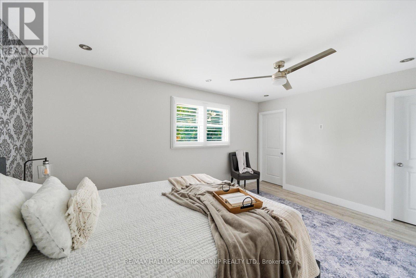 234 Billings Crescent, Newmarket (Bristol-London), Ontario  L3Y 7Y7 - Photo 14 - N12473907
