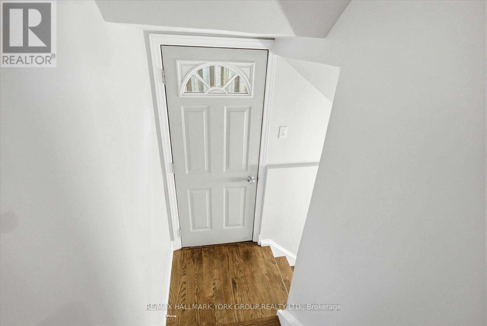 234 Billings Crescent, Newmarket (Bristol-London), Ontario  L3Y 7Y7 - Photo 23 - N12473907