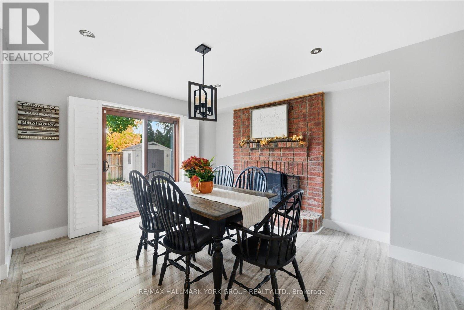 234 Billings Crescent, Newmarket (Bristol-London), Ontario  L3Y 7Y7 - Photo 9 - N12473907