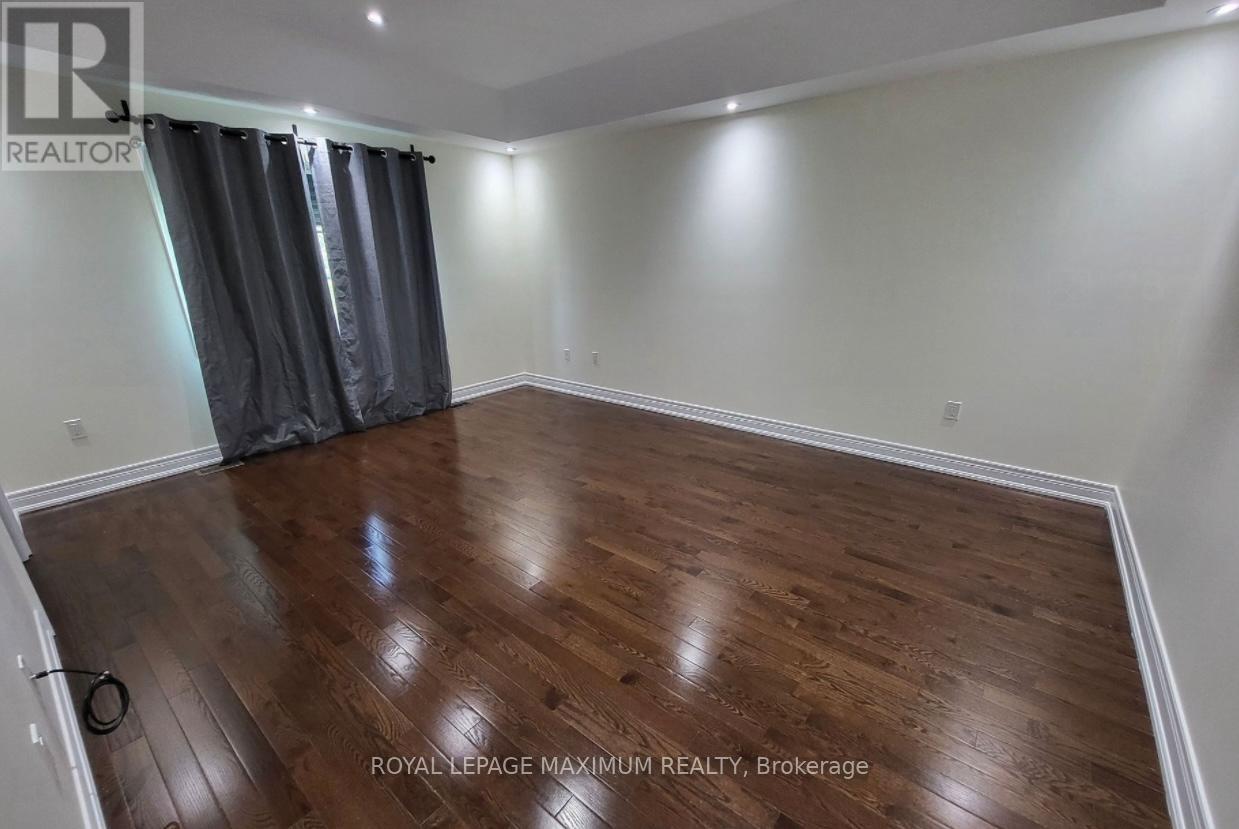 2 Philson Court, Innisfil, Ontario  L0L 1L0 - Photo 10 - N12473961