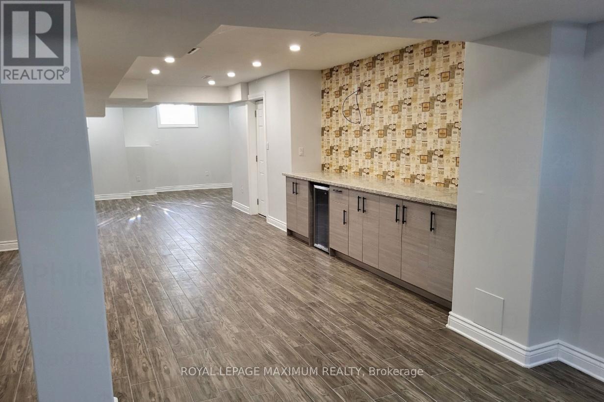 2 Philson Court, Innisfil, Ontario  L0L 1L0 - Photo 13 - N12473961