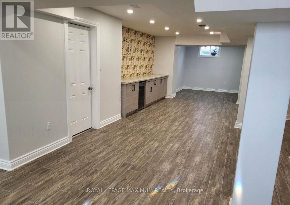 2 Philson Court, Innisfil, Ontario  L0L 1L0 - Photo 17 - N12473961