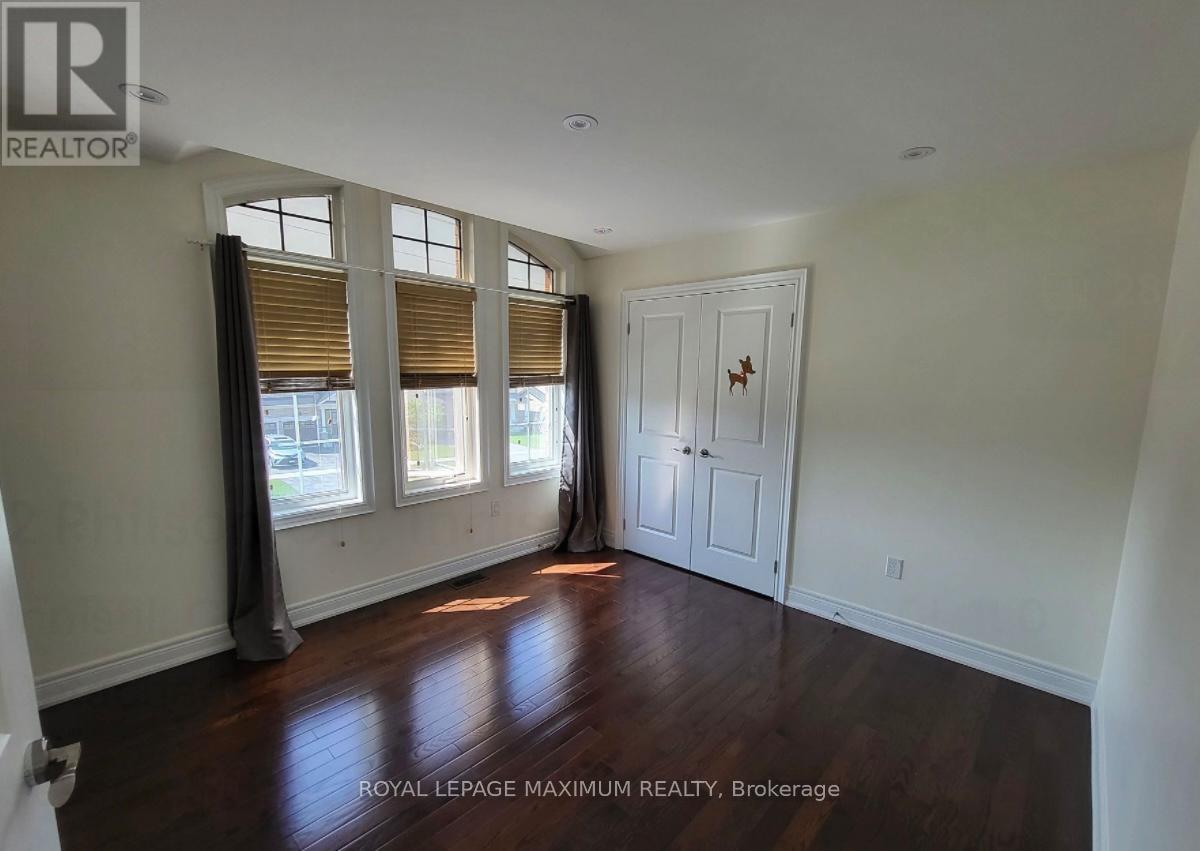 2 Philson Court, Innisfil, Ontario  L0L 1L0 - Photo 7 - N12473961