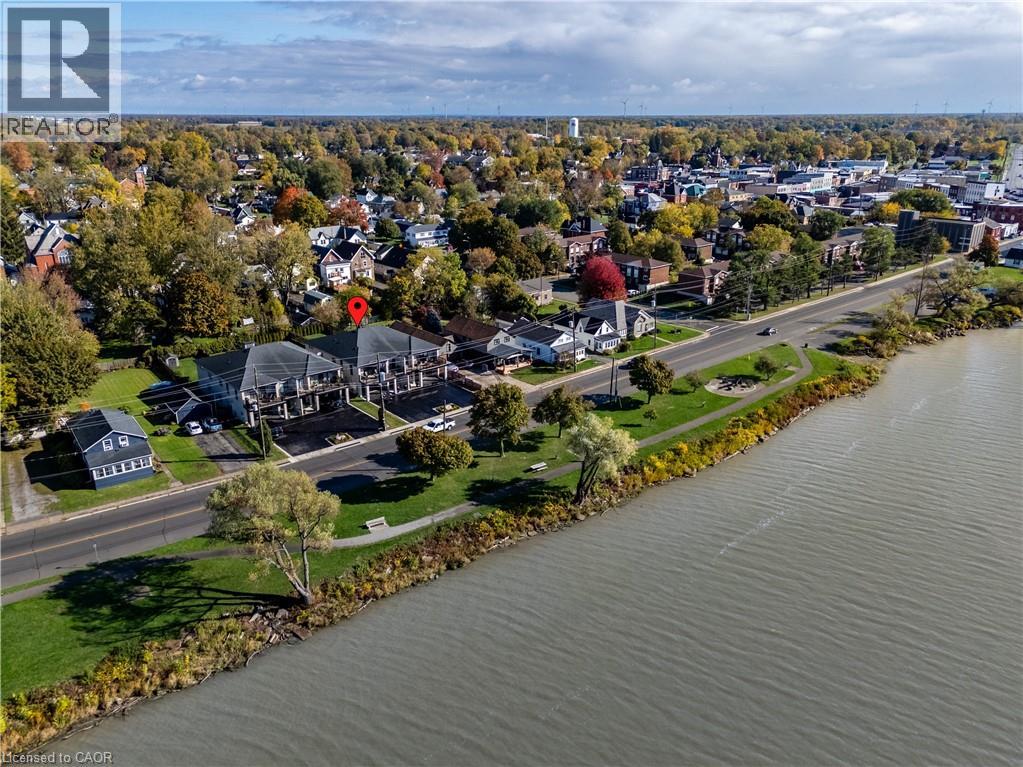 215 Main Street W, Dunnville, Ontario  N1A 1W2 - Photo 3 - 40780811