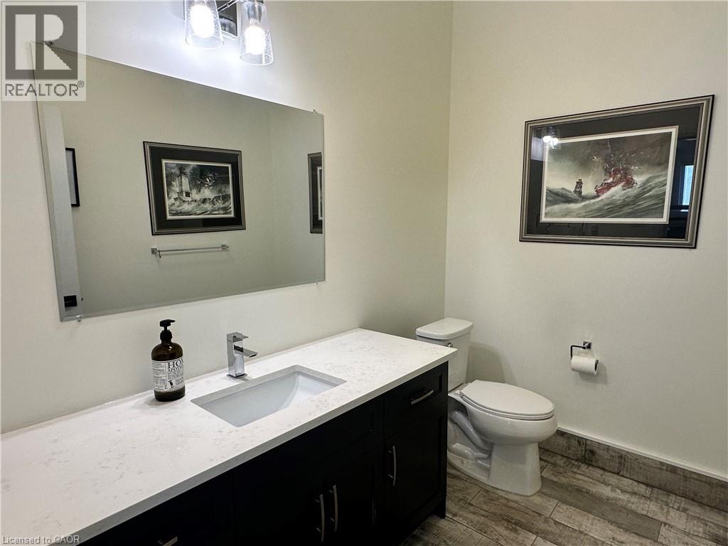 215 Main Street W, Dunnville, Ontario  N1A 1W2 - Photo 35 - 40780811