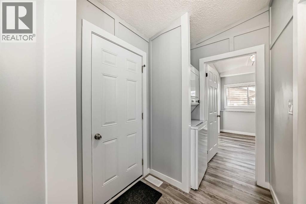 27, 2106 50 Avenue Se, Calgary, Alberta  T2B 1M7 - Photo 4 - A2264153