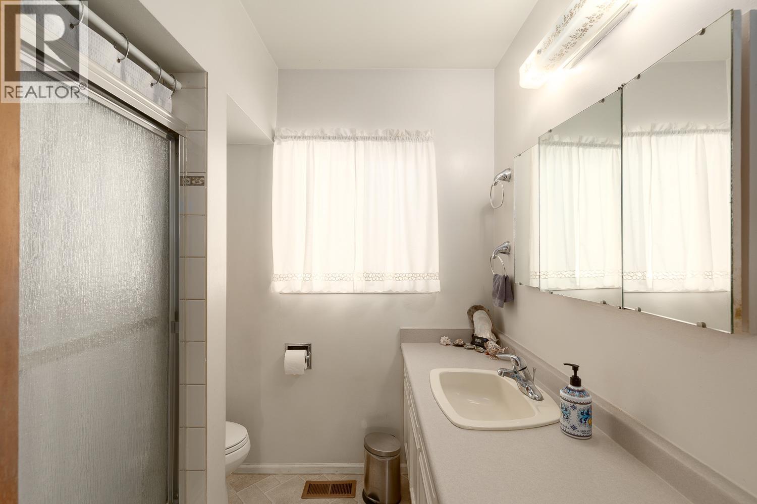 6465 Dawson Street, Burnaby, British Columbia  V5B 2W7 - Photo 15 - R3060150