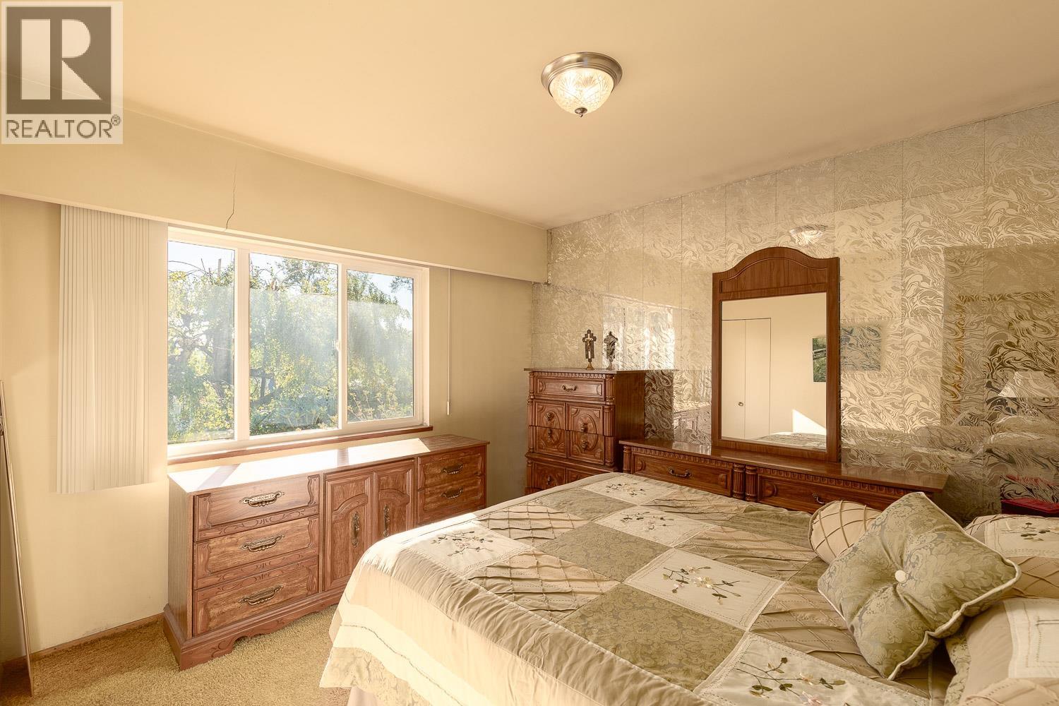 6465 Dawson Street, Burnaby, British Columbia  V5B 2W7 - Photo 12 - R3060150