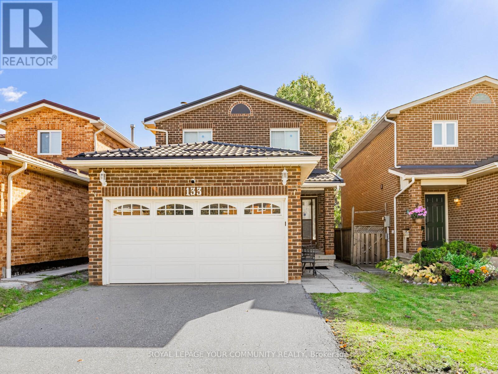 133 Wexford Road, Brampton, Ontario  L6Z 2T5 - Photo 1 - W12473887