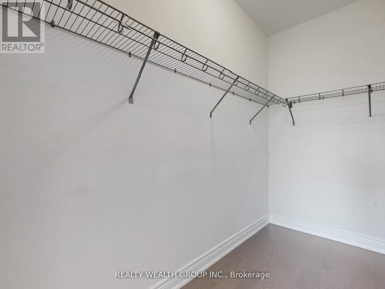 2421 Irene Crescent, Oakville, Ontario  L6H 7C5 - Photo 27 - W12473894