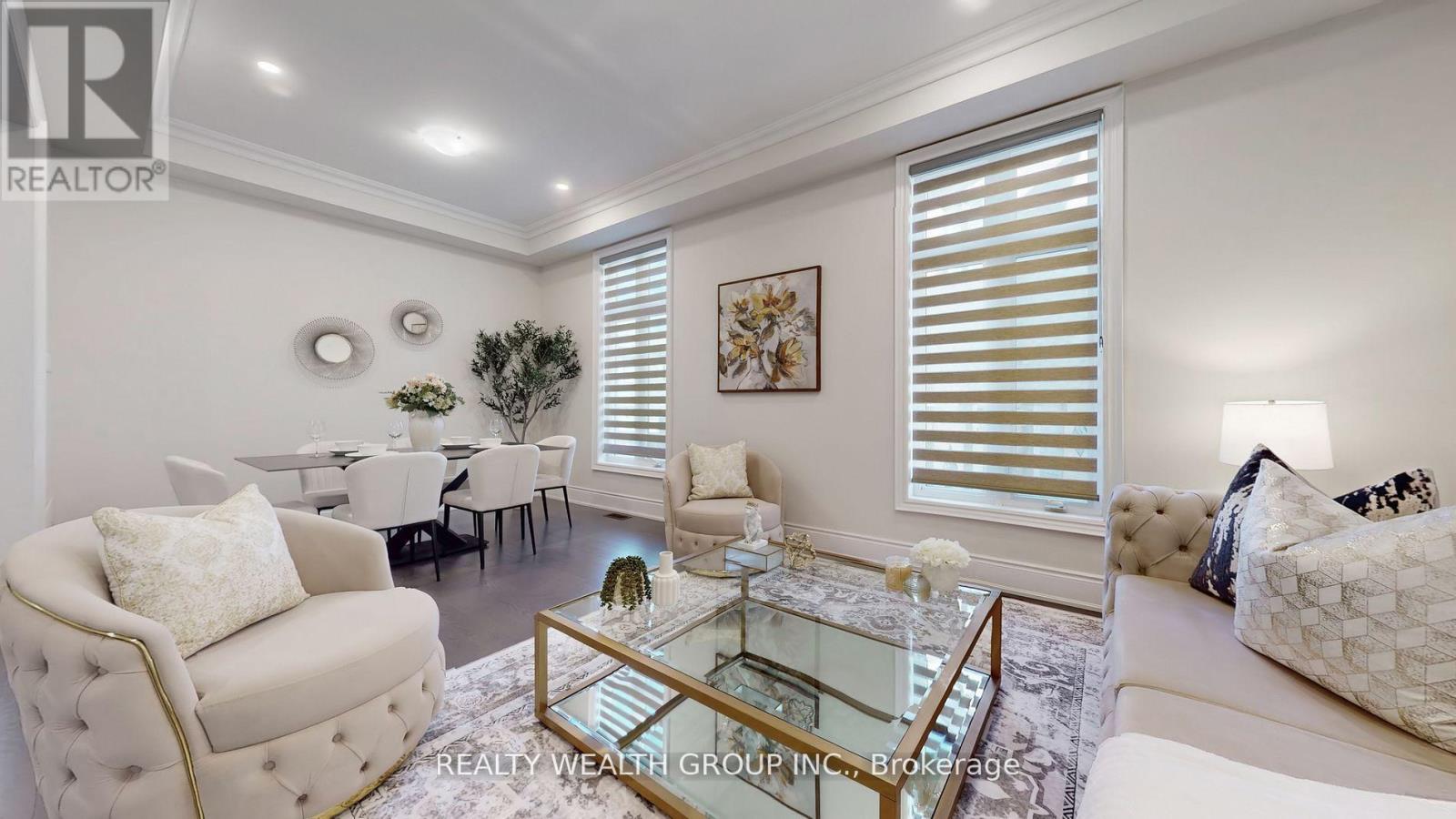 2421 Irene Crescent, Oakville, Ontario  L6H 7C5 - Photo 3 - W12473894