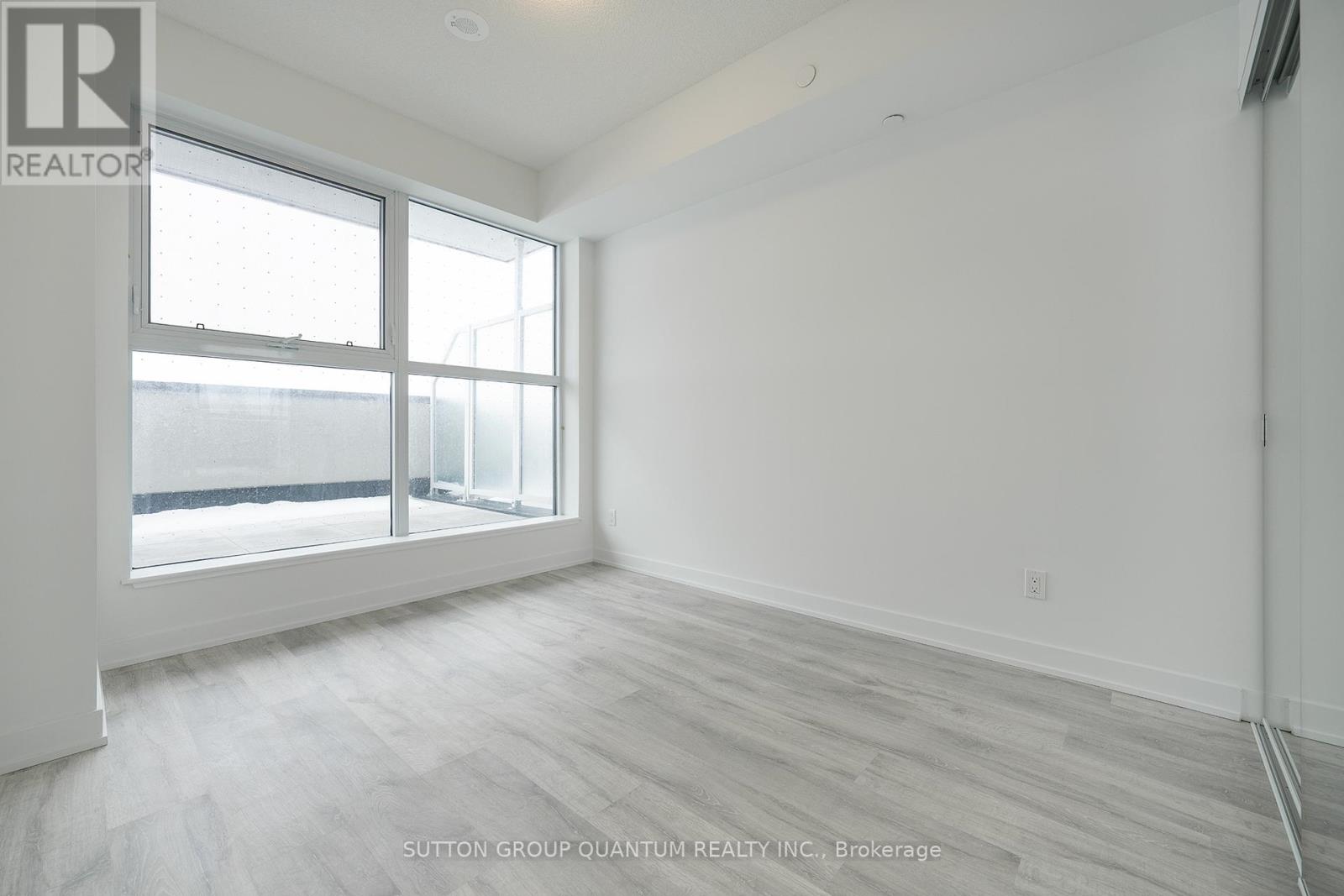 422 - 251 Manitoba Street, Toronto, Ontario  M8Y 0C7 - Photo 10 - W12473903