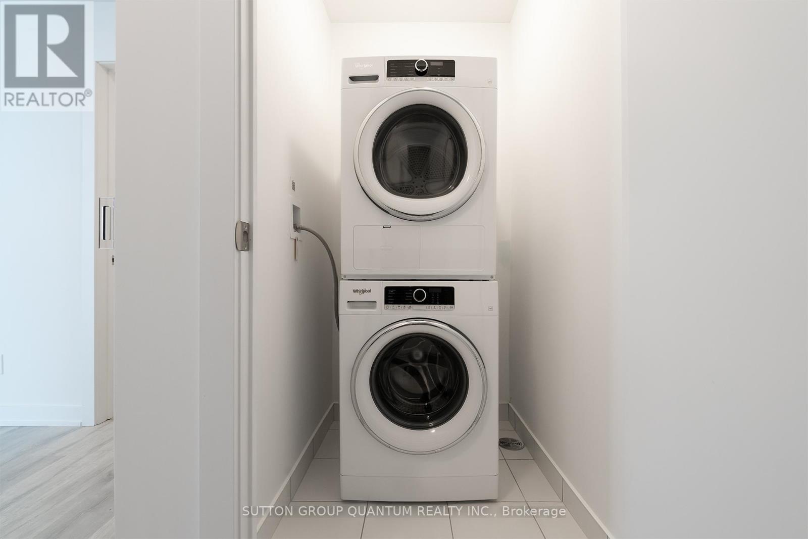 422 - 251 Manitoba Street, Toronto, Ontario  M8Y 0C7 - Photo 14 - W12473903